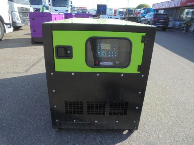 Active ACT 58 - Stromgenerator: das Bild 3 Active ACT 58 - Stromgenerator: das Bild 3