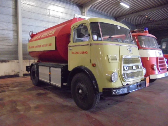 DAF 1600 A1600DF 360 - Tankwagen: das Bild 2 DAF 1600 A1600DF 360 - Tankwagen: das Bild 2