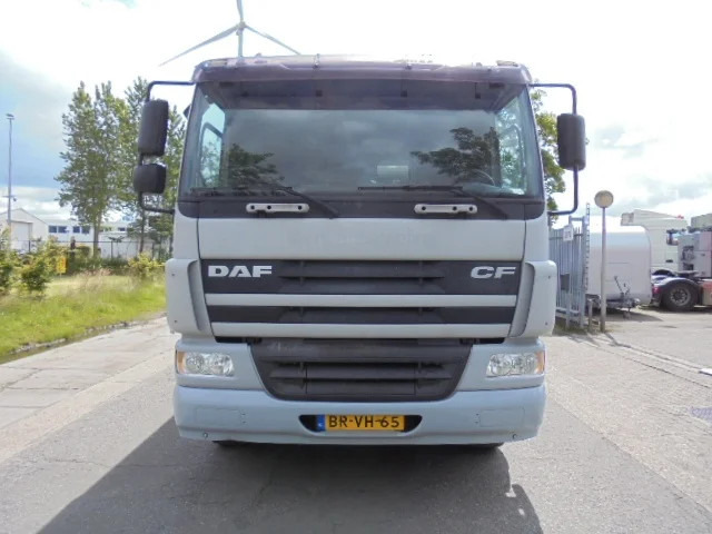 DAF CF 250 6x2 - Müllwagen: das Bild 2 DAF CF 250 6x2 - Müllwagen: das Bild 2