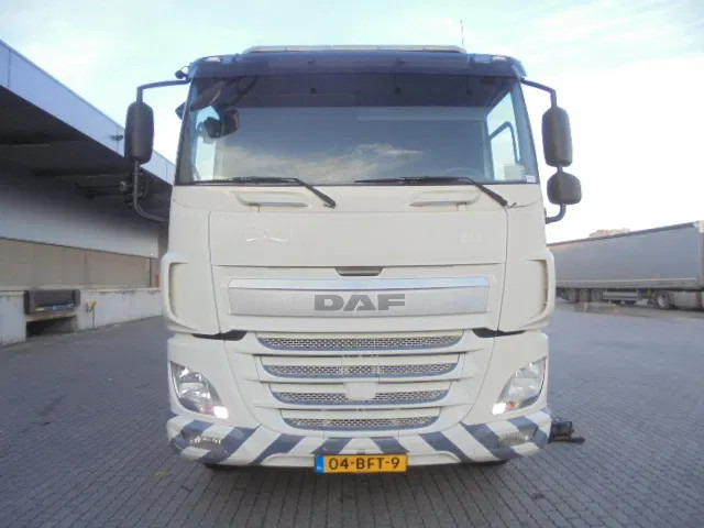 DAF CF 290 NL TRUCK - Müllwagen: das Bild 2 DAF CF 290 NL TRUCK - Müllwagen: das Bild 2