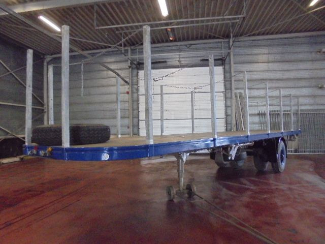 DAF HD 2400-1300 ALS NIEUW - Pritschenauflieger/ Plattformauflieger: das Bild 1 DAF HD 2400-1300 ALS NIEUW - Pritschenauflieger/ Plattformauflieger: das Bild 1