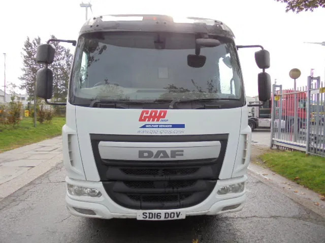 DAF LF 180 FA - Saug-/ Spülfahrzeug: das Bild 2 DAF LF 180 FA - Saug-/ Spülfahrzeug: das Bild 2