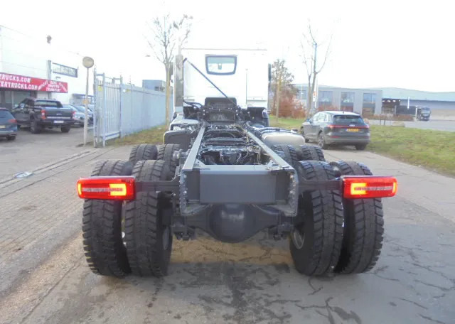 DAF XDC 450 8X4 DEMO UNUSED RHD - Fahrgestell LKW: das Bild 5 DAF XDC 450 8X4 DEMO UNUSED RHD - Fahrgestell LKW: das Bild 5