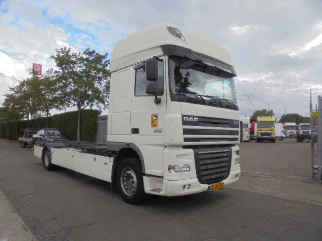DAF XF 105 410 NL truck - Containerwagen/ Wechselfahrgestell LKW: das Bild 3 DAF XF 105 410 NL truck - Containerwagen/ Wechselfahrgestell LKW: das Bild 3