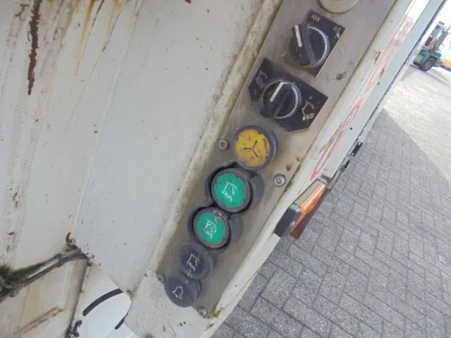 Müllwagen GEESINK GPM III KT 2: das Bild 11
