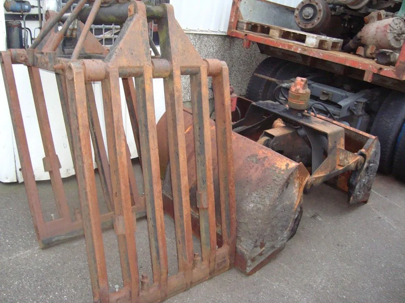 Hiab ALL TYPE YEARS AND PRICES HIAB PALFINGER HMF ATLAS KENNIS EFFER COPMA - Autokran: das Bild 5 Hiab ALL TYPE YEARS AND PRICES HIAB PALFINGER HMF ATLAS KENNIS EFFER COPMA - Autokran: das Bild 5