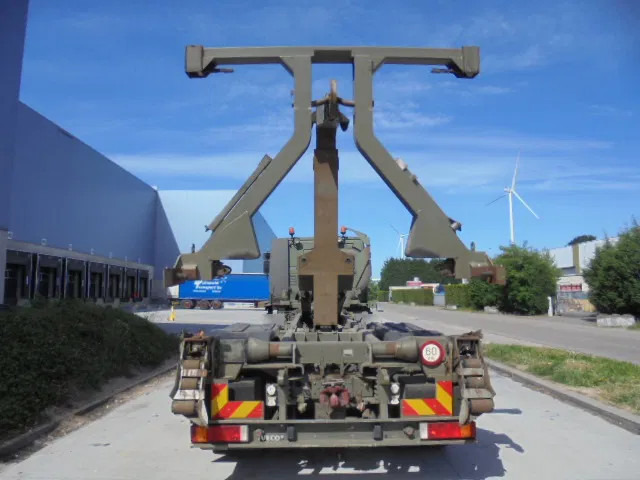Iveco Eurotrakker 410 E37H - Abrollkipper: das Bild 5 Iveco Eurotrakker 410 E37H - Abrollkipper: das Bild 5