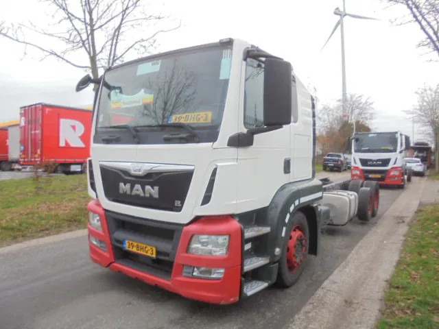 MAN TGS 23.400 LL.U 6X2 - Autotransporter LKW: das Bild 1 MAN TGS 23.400 LL.U 6X2 - Autotransporter LKW: das Bild 1