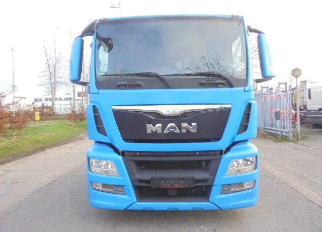 MAN TGS 23.440 6X2 RETARDER - Autotransporter LKW: das Bild 2 MAN TGS 23.440 6X2 RETARDER - Autotransporter LKW: das Bild 2