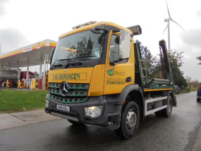 Mercedes-Benz Antos 1824 4X2 - Seil Abrollkipper: das Bild 1 Mercedes-Benz Antos 1824 4X2 - Seil Abrollkipper: das Bild 1