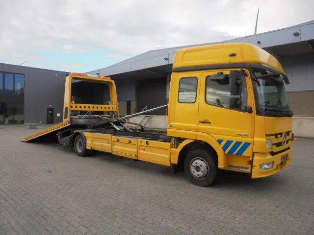 Mercedes-Benz Atego 1224 NL TRUCK - Abschleppwagen: das Bild 3 Mercedes-Benz Atego 1224 NL TRUCK - Abschleppwagen: das Bild 3