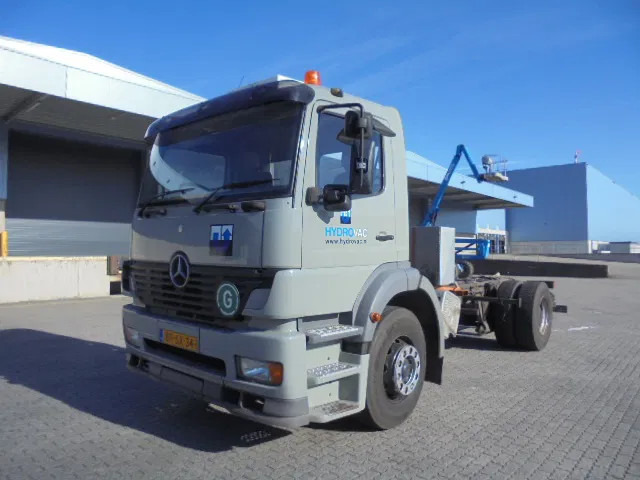 Mercedes-Benz Atego 1828 L NL TRUCK - Fahrgestell LKW: das Bild 1 Mercedes-Benz Atego 1828 L NL TRUCK - Fahrgestell LKW: das Bild 1