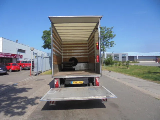 Mercedes-Benz Sprinter 316 CDI - Koffer Transporter: das Bild 5 Mercedes-Benz Sprinter 316 CDI - Koffer Transporter: das Bild 5