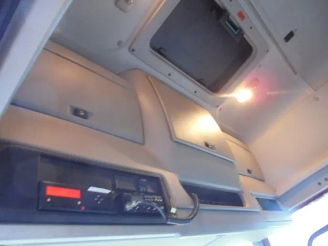 Sattelzugmaschine DAF CF 410 SSC: das Bild 14