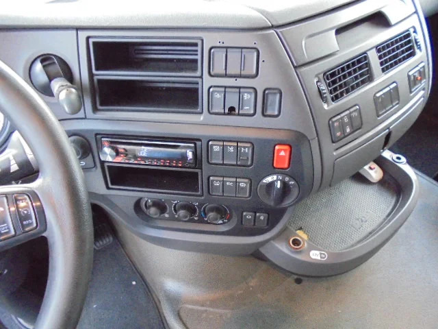 Sattelzugmaschine DAF XF 440 20 X IN STOCK: das Bild 9 Sattelzugmaschine DAF XF 440 20 X IN STOCK: das Bild 9