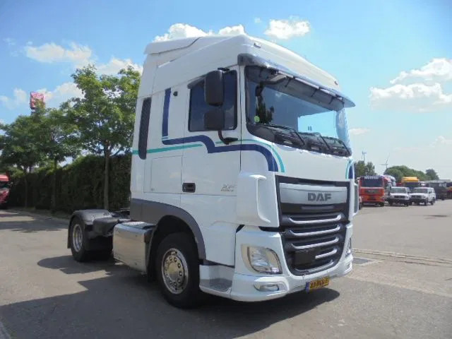 DAF XF 440 - Sattelzugmaschine: das Bild 3 DAF XF 440 - Sattelzugmaschine: das Bild 3