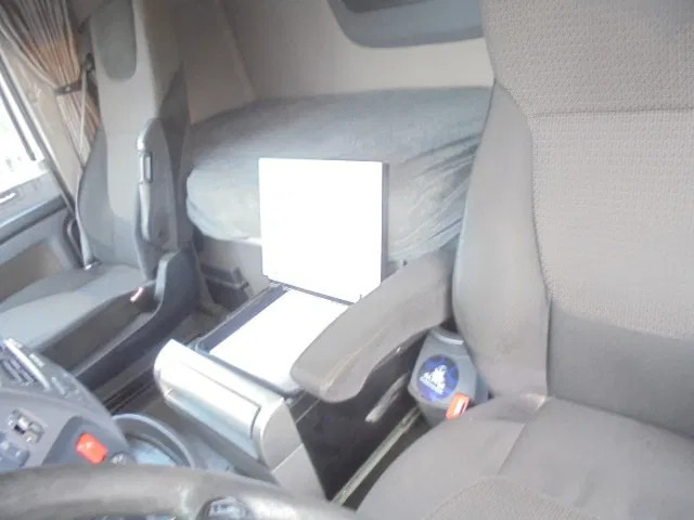 Sattelzugmaschine DAF XF 460: das Bild 14 Sattelzugmaschine DAF XF 460: das Bild 14