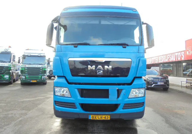 MAN TGA 26.360 26.360 6X2/2 BLS - Sattelzugmaschine: das Bild 2 MAN TGA 26.360 26.360 6X2/2 BLS - Sattelzugmaschine: das Bild 2