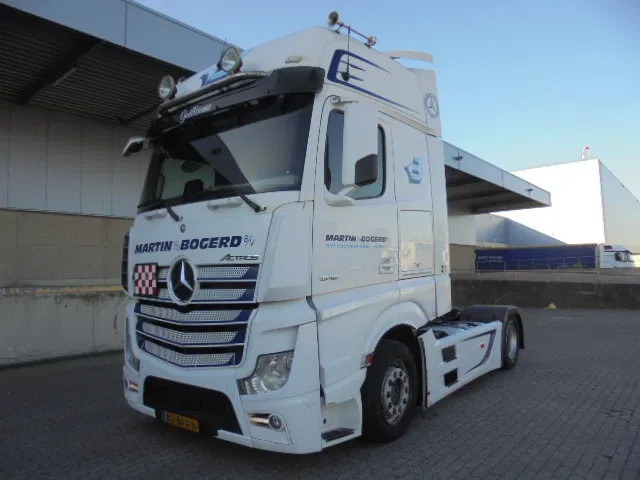 Mercedes-Benz Actros 1842 LS NL TRUCK - Sattelzugmaschine: das Bild 1 Mercedes-Benz Actros 1842 LS NL TRUCK - Sattelzugmaschine: das Bild 1