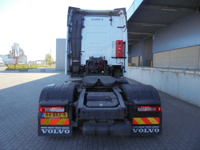 Volvo FH 13.420 NL TRUCK - Sattelzugmaschine: das Bild 5 Volvo FH 13.420 NL TRUCK - Sattelzugmaschine: das Bild 5