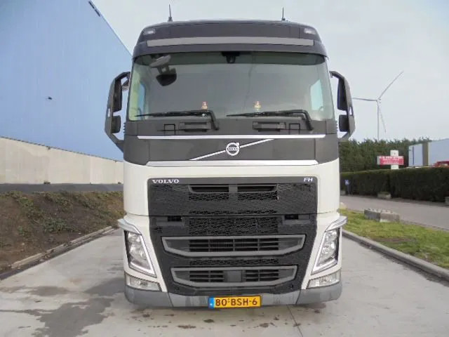 Volvo FH 420 MEGA - Sattelzugmaschine: das Bild 2 Volvo FH 420 MEGA - Sattelzugmaschine: das Bild 2