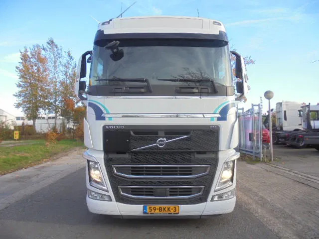 Volvo FH 460 6X2 NL TRUCK APK 02/26 - Sattelzugmaschine: das Bild 2 Volvo FH 460 6X2 NL TRUCK APK 02/26 - Sattelzugmaschine: das Bild 2