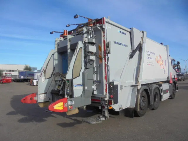 Scania P310 6x2 RETARDER NL TRUCK - Müllwagen: das Bild 4 Scania P310 6x2 RETARDER NL TRUCK - Müllwagen: das Bild 4