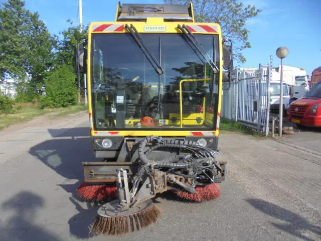 Schmidt CLEANGO 500 NL MACHINE - Kehrsaugmaschine: das Bild 2 Schmidt CLEANGO 500 NL MACHINE - Kehrsaugmaschine: das Bild 2