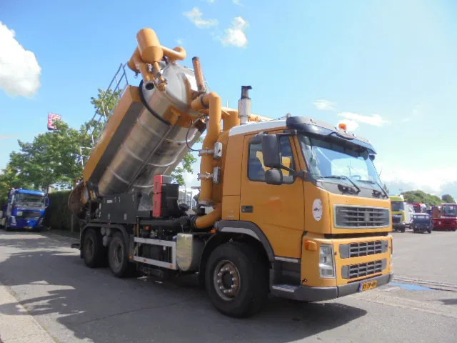 Terberg FM 1450 6X4 - Saug-/ Spülfahrzeug: das Bild 3 Terberg FM 1450 6X4 - Saug-/ Spülfahrzeug: das Bild 3