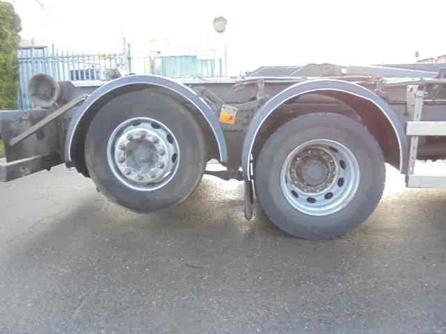 Seil Abrollkipper, Autokran Volvo FM 370 EEV: das Bild 7