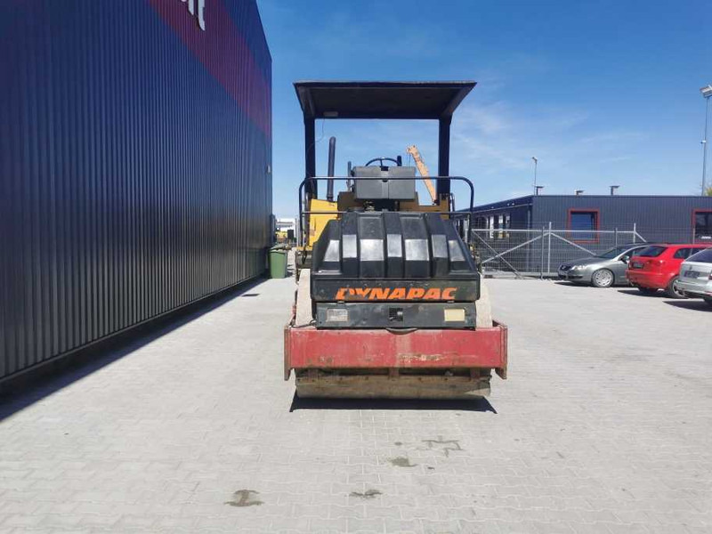 Dynapac CC 421 - Walzen: das Bild 2 Dynapac CC 421 - Walzen: das Bild 2