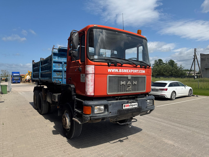 MAN 26.302, 6x6 - Kipper: das Bild 2 MAN 26.302, 6x6 - Kipper: das Bild 2