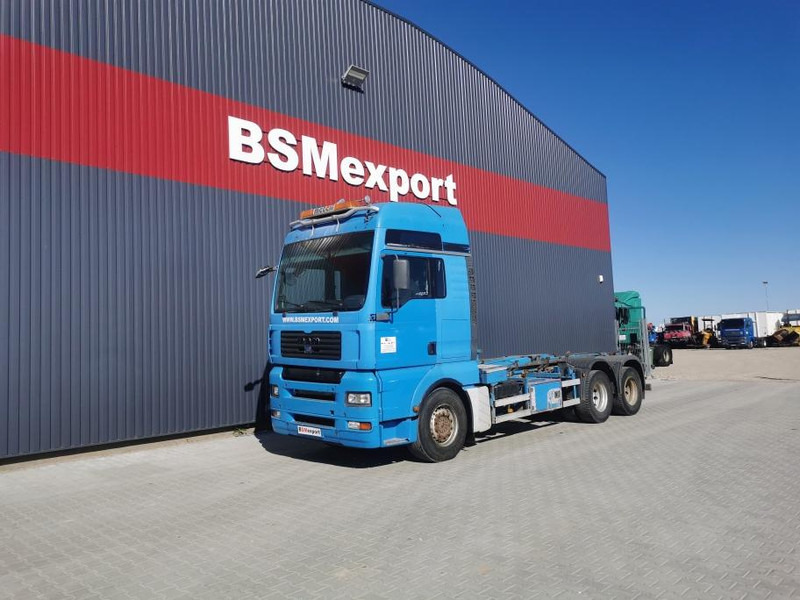 MAN 26.530 6x4 Multilift - Abrollkipper: das Bild 1 MAN 26.530 6x4 Multilift - Abrollkipper: das Bild 1