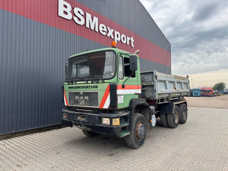 MAN 27.362, 6x6 - Kipper: das Bild 1 MAN 27.362, 6x6 - Kipper: das Bild 1
