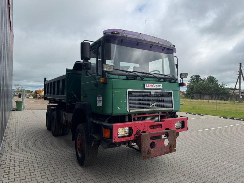 MAN 27.402, 6x6 - Kipper: das Bild 2 MAN 27.402, 6x6 - Kipper: das Bild 2