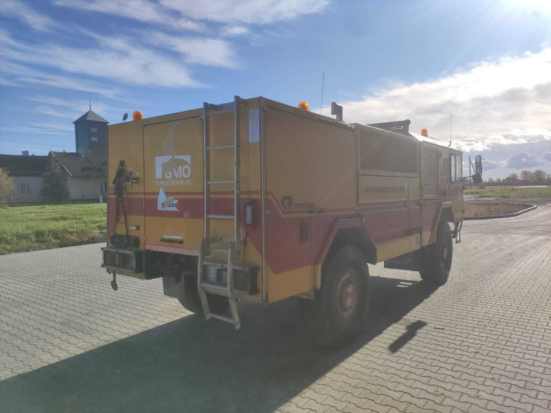 MAN KAT1 14.440 fire truck - Feuerwehrfahrzeug: das Bild 4 MAN KAT1 14.440 fire truck - Feuerwehrfahrzeug: das Bild 4