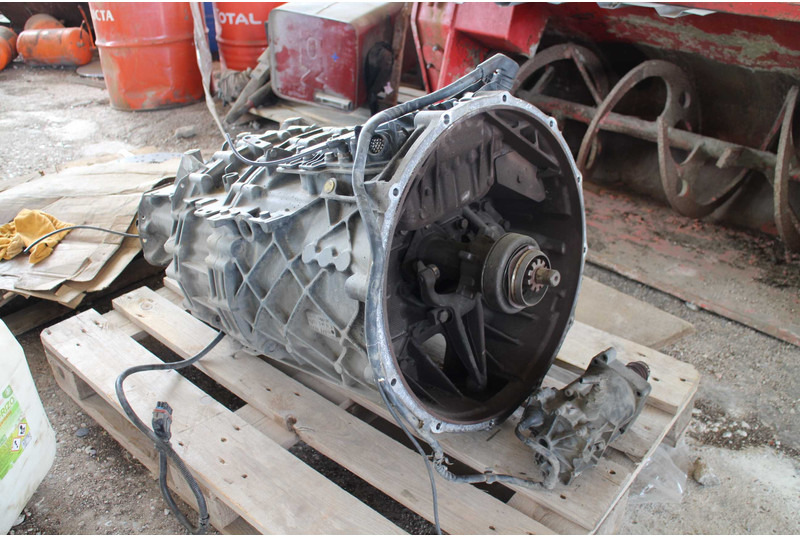 MAN ZF 12 AS 2130TD gearbox for MAN truck tractor - Getriebe für LKW: das Bild 1 MAN ZF 12 AS 2130TD gearbox for MAN truck tractor - Getriebe für LKW: das Bild 1