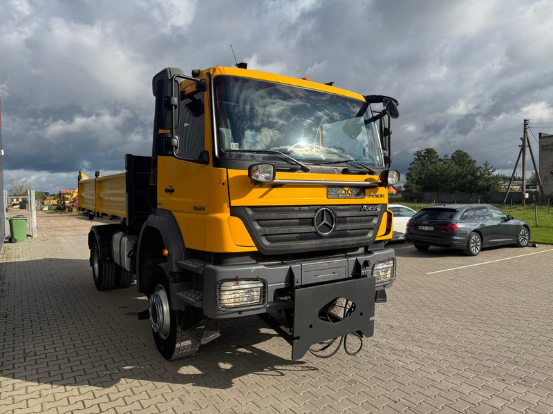 Mercedes-Benz 1824 - Kipper: das Bild 2 Mercedes-Benz 1824 - Kipper: das Bild 2