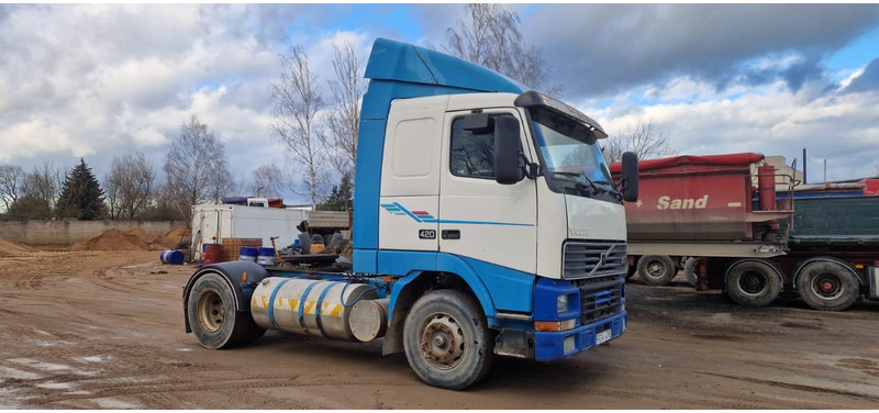Volvo FH 12.420 - Sattelzugmaschine: das Bild 2 Volvo FH 12.420 - Sattelzugmaschine: das Bild 2