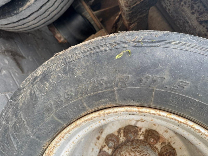 Tieflader Anhänger Schwarzmüller ROLFO: das Bild 9