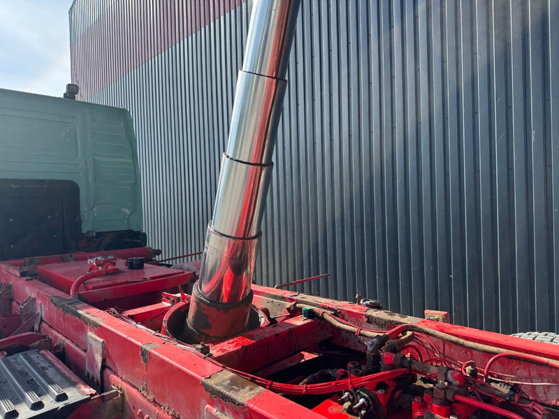 Kipper Volvo FM 12 420, accident truck: das Bild 9 Kipper Volvo FM 12 420, accident truck: das Bild 9