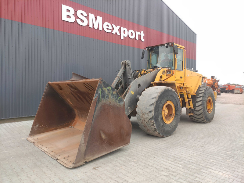 Volvo L220 wheel loader - Radlader: das Bild 1 Volvo L220 wheel loader - Radlader: das Bild 1