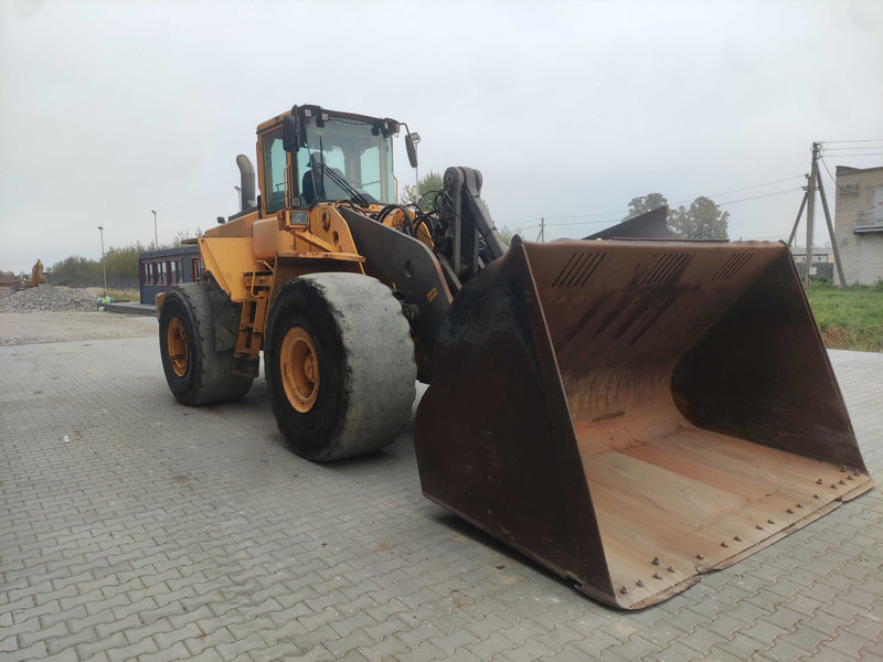 Volvo L220 wheel loader - Radlader: das Bild 2 Volvo L220 wheel loader - Radlader: das Bild 2
