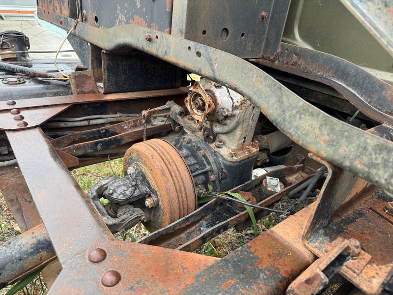 ZIL 131, 6X6 - Fahrgestell LKW: das Bild 5 ZIL 131, 6X6 - Fahrgestell LKW: das Bild 5