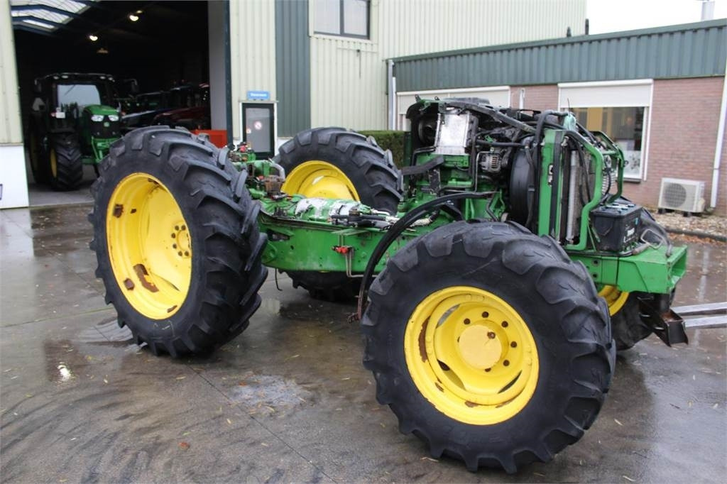 John Deere 6000- 30 4 cyl. - Traktor: das Bild 1 John Deere 6000- 30 4 cyl. - Traktor: das Bild 1