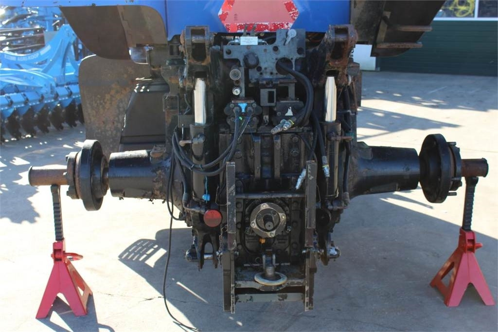 Traktor New Holland T8020: das Bild 6