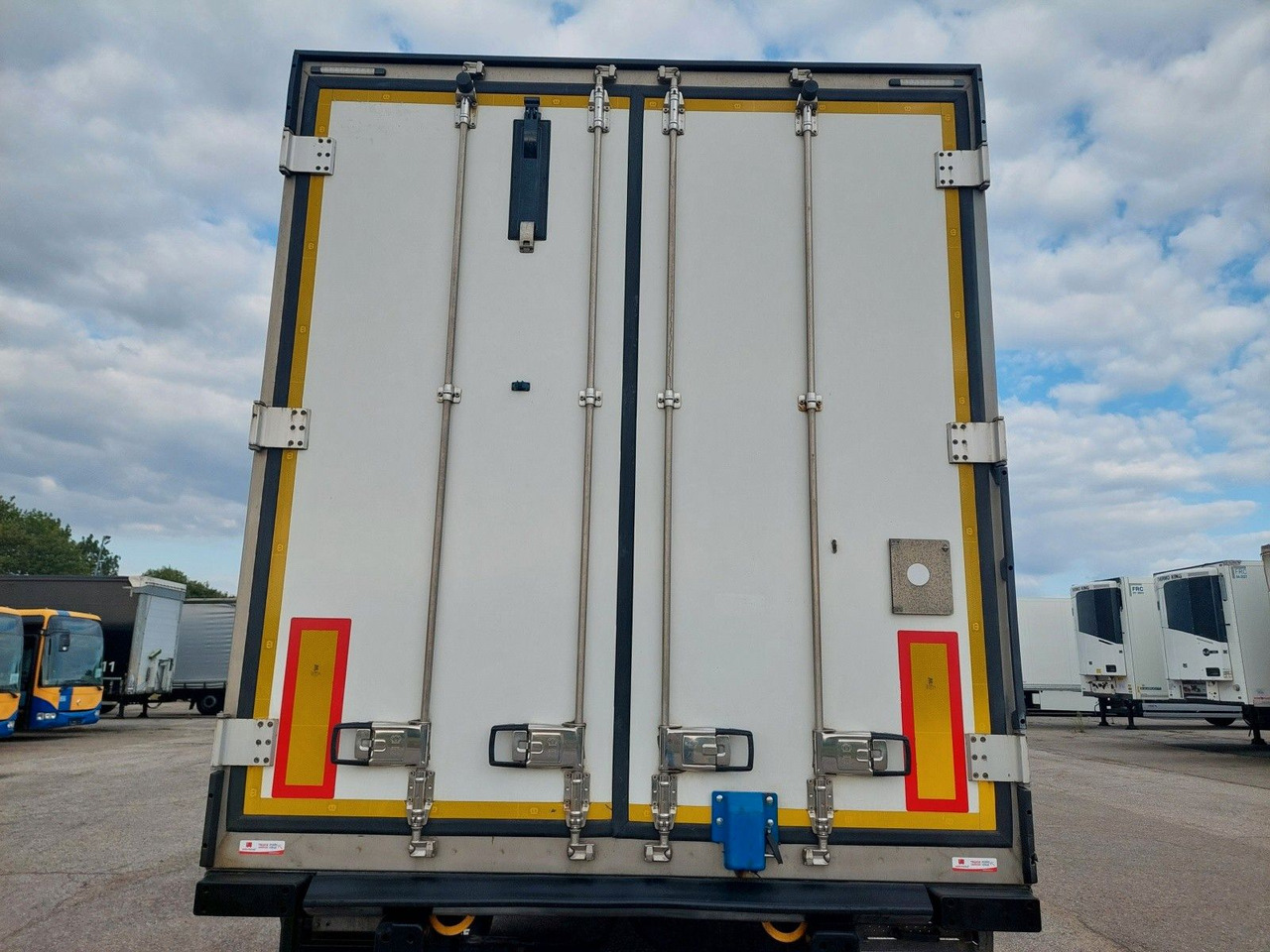 Krone SD Thermo King SLXi 300 - Kühlkoffer Auflieger: das Bild 5 Krone SD Thermo King SLXi 300 - Kühlkoffer Auflieger: das Bild 5