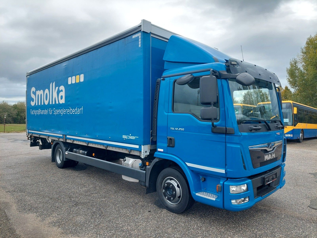 MAN TGL 12.250 BL 4x2 - Plane LKW: das Bild 2 MAN TGL 12.250 BL 4x2 - Plane LKW: das Bild 2