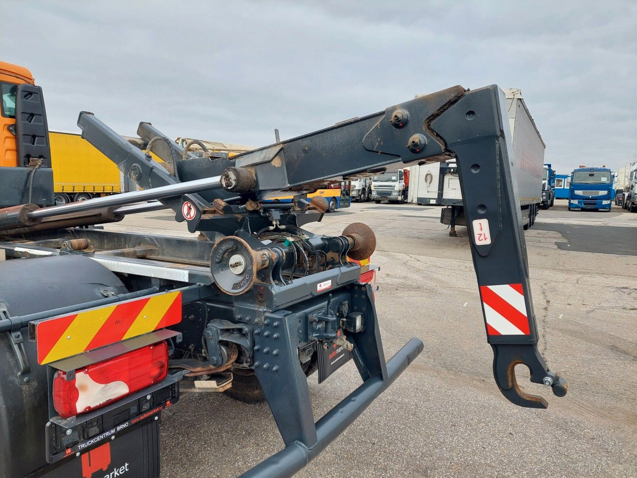 Abrollkipper MAN TGM 18.290 4X2 BB: das Bild 11 Abrollkipper MAN TGM 18.290 4X2 BB: das Bild 11