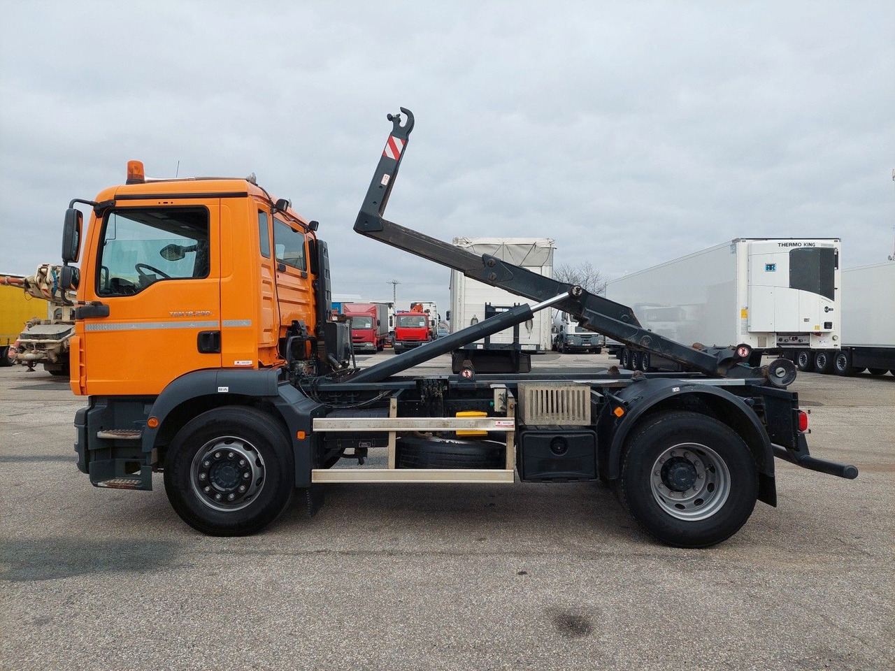 Abrollkipper MAN TGM 18.290 4X2 BB: das Bild 9 Abrollkipper MAN TGM 18.290 4X2 BB: das Bild 9